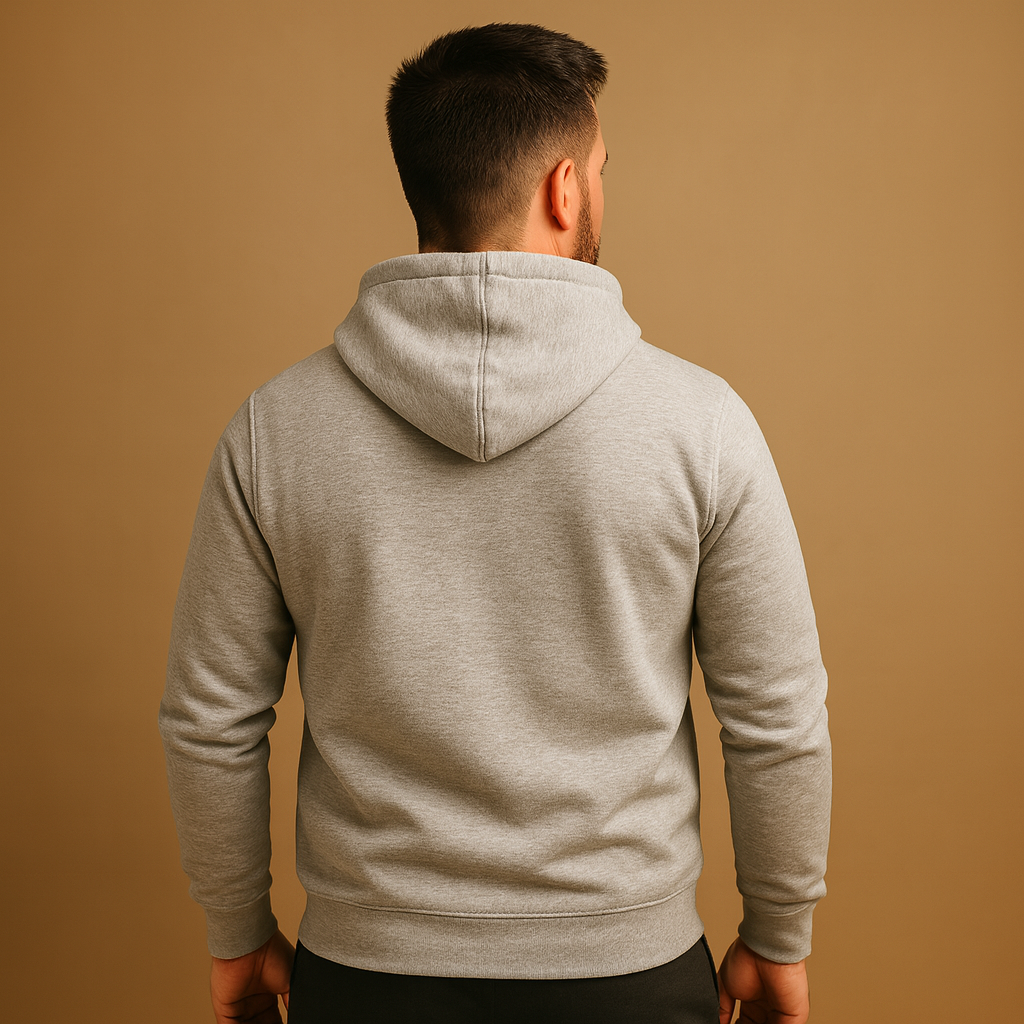 Casual heren hoodie met capuchon en kangoeroezak, zachte stof en comfortabele pasvorm. Perfect voor dagelijks gebruik en sportieve looks.