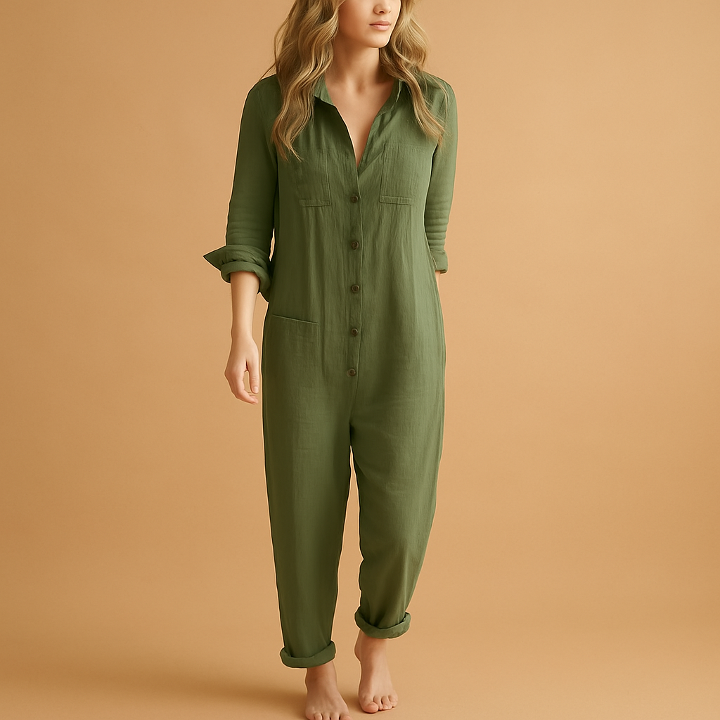 Elegante dames jumpsuit met polokraag en getailleerde kokerbroek, ideaal voor werk, dagelijkse looks of sociale gelegenheden. Verkrijgbaar in roze, groen en blauw.