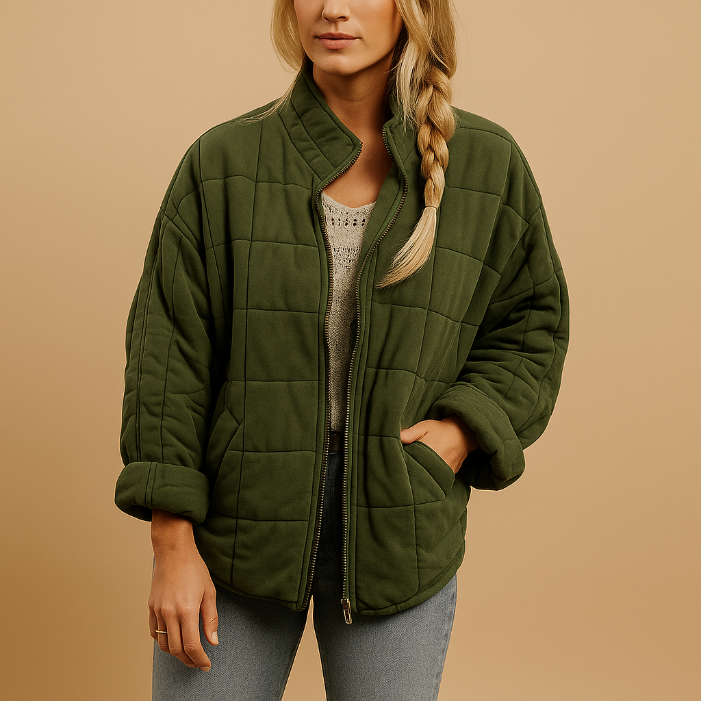 Lichtgewicht zomerjas voor dames met praktische zakken en zachte ademende stof. Perfect voor frisse zomerdagen en veelzijdige seizoenslooks.