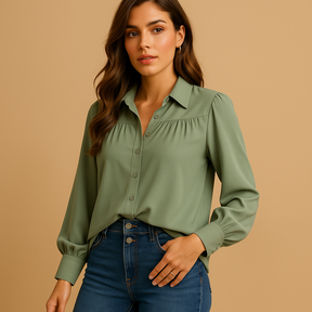 Elegante damesblouse met lantaarnmouw en gerimpelde details, ideaal voor werk, lente en herfst