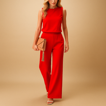Dames jumpsuit met ronde hals, middentaille en wijde pijpen, ideaal voor werk, avondjes uit en elegante gelegenheden.