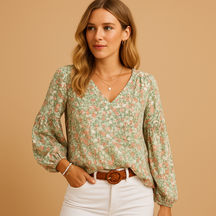 Luchtige zomer blouse voor dames met bloemenprint in roze, wit of groen, ideaal voor warme dagen en stijlvolle combinaties