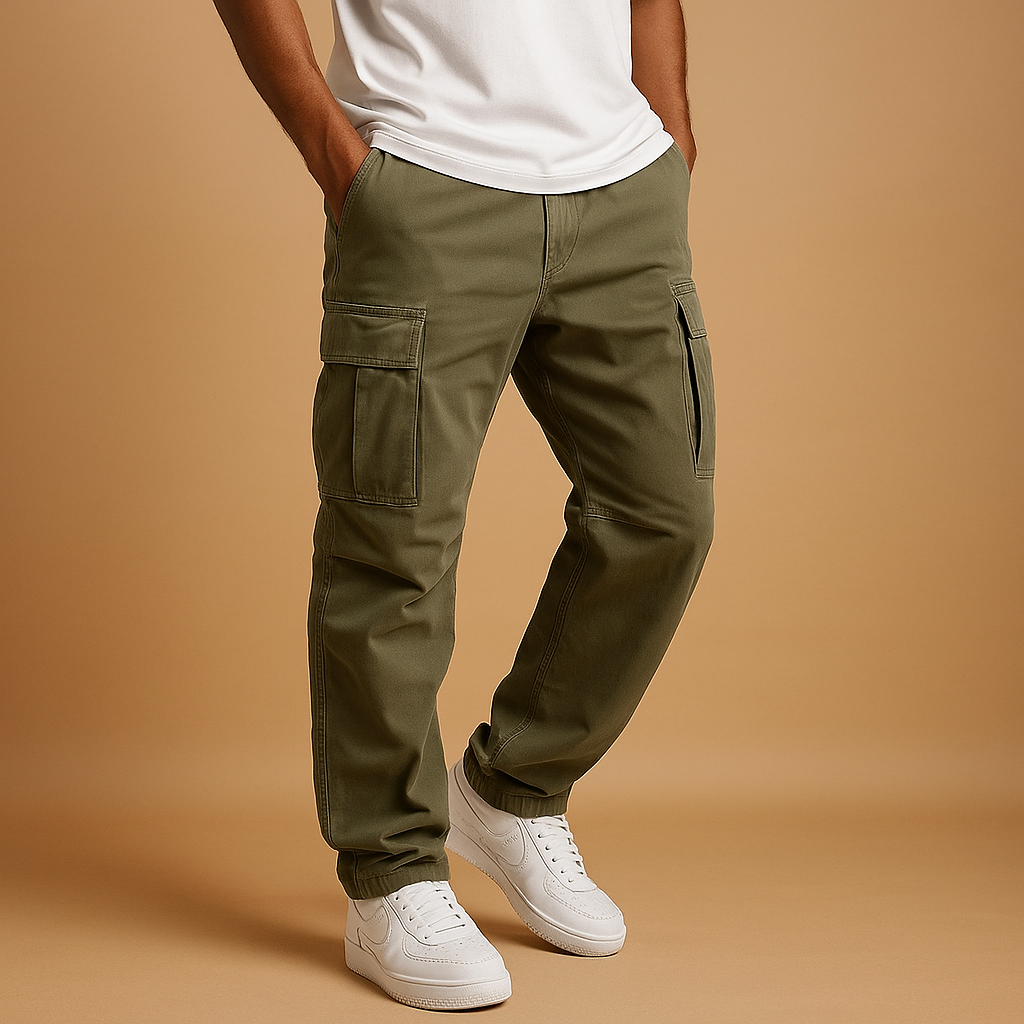 Regular fit heren cargo broek in neutrale tinten met meerdere zakken, gemaakt van comfortabele katoenmix voor dagelijks gebruik.