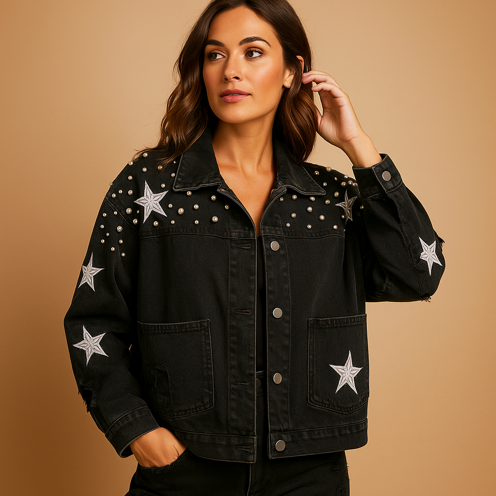 Cropped denim jas voor dames in zwart of blauw met relaxte pasvorm, knoopsluiting en zakken. Ideaal voor dagelijks gebruik en laagjeslooks.