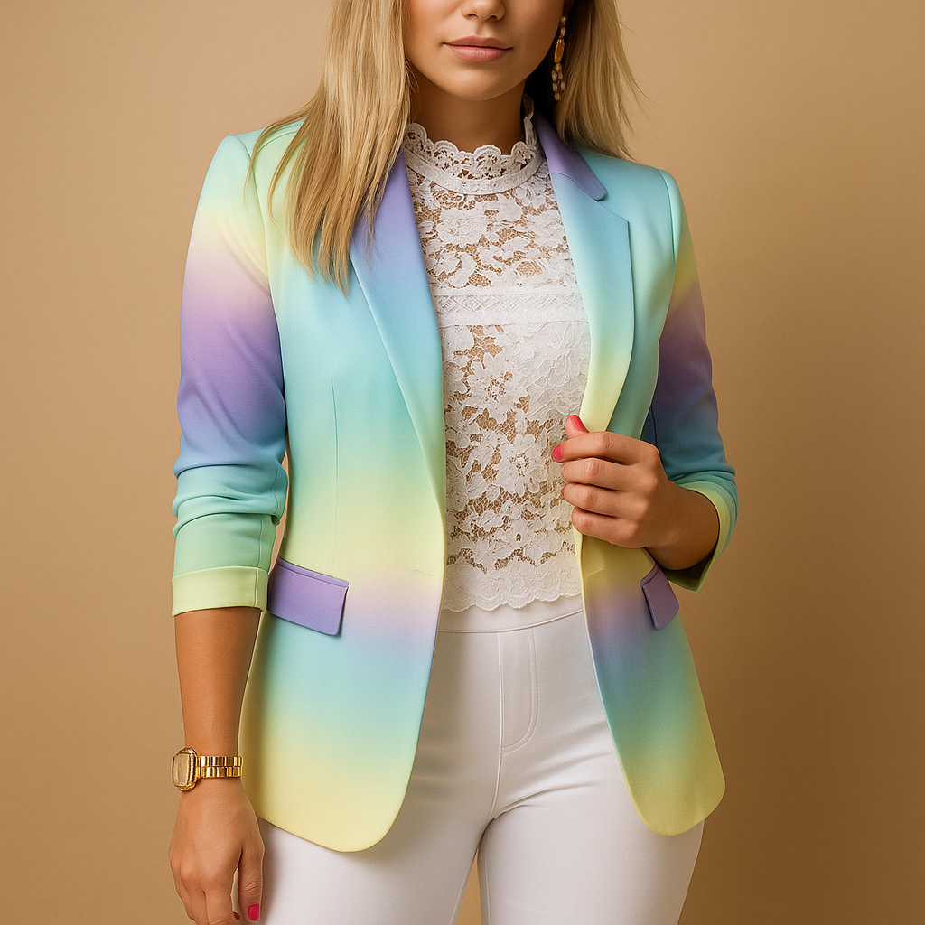 Elegante damesblazer met shawlkraag en opvallende print, geschikt voor zowel zakelijke als casual gelegenheden.