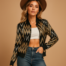 Elegante gouden statement jas voor dames met getailleerd silhouet, kraag en zakken. Ideaal voor casual en semi-formele gelegenheden.