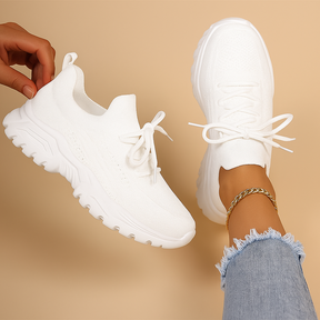 Stijlvolle instapschoenen voor dames met extra ondersteuning en slipvaste zool, ideaal voor dagelijks gebruik, werk en wandelcomfort.