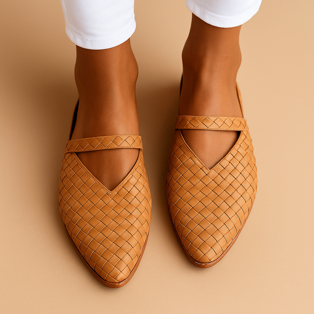 Dames slipper sandalen met zachte zool, elegante afwerking en comfortabele pasvorm voor dagelijks gebruik of speciale gelegenheden