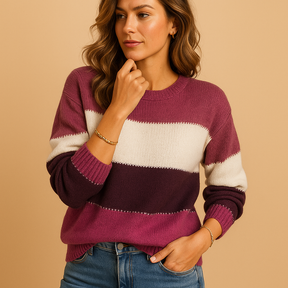 Chic gestreepte damestrui van zachte garens, warm en comfortabel, ideaal voor casual of elegante herfst- en winterlooks.