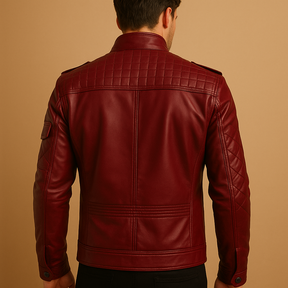 Gewatteerde herenjas met opstaande kraag, comfortabele pasvorm en moderne uitstraling, ideaal voor casual en formele outfits.