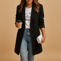 Halflange elegante damesmantel in verfijnd design, ideaal voor werk, avondjes uit en koude dagen.