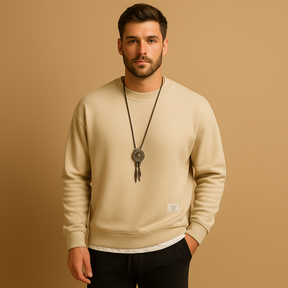 Joggingpak voor heren met sweater en jogging jeans, ideaal voor casual dagen en comfortabele momenten thuis of buiten.