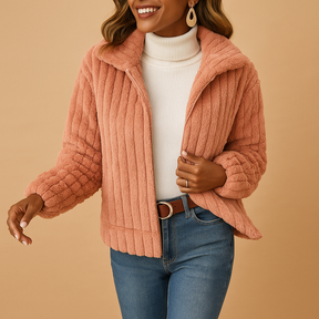Lang fleece vest voor dames met opstaande kraag en zakken, ideaal voor casual outfits en frisse dagen.
