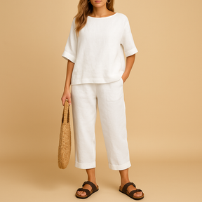 Dames set met los shirt en enkellange broek, gemaakt van ademend materiaal voor dagelijks gebruik en zomerse dagen