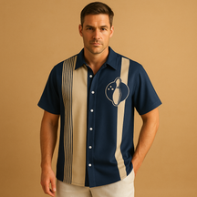 Heren poloshirt met bowlingprint in ademende stof, ideaal voor casual en sportieve outfits met een speelse twist.