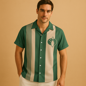 Heren poloshirt met bowlingprint in ademende stof, ideaal voor casual en sportieve outfits met een speelse twist.