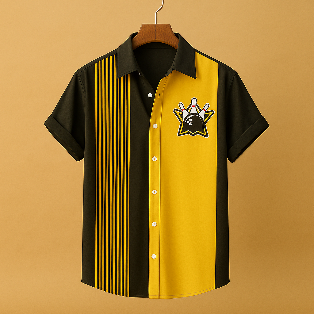 Heren poloshirt met bowlingprint in ademende stof, ideaal voor casual en sportieve outfits met een speelse twist.