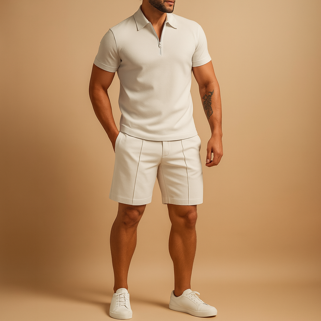 Heren zomerset met elegante polo en korte broek, perfect voor warme dagen en stijlvolle zomeroutfits.